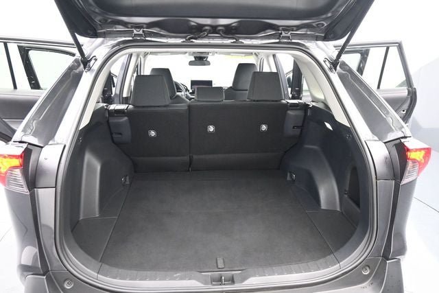 Used 2025 Toyota RAV4 LE AWD/4WD image 16