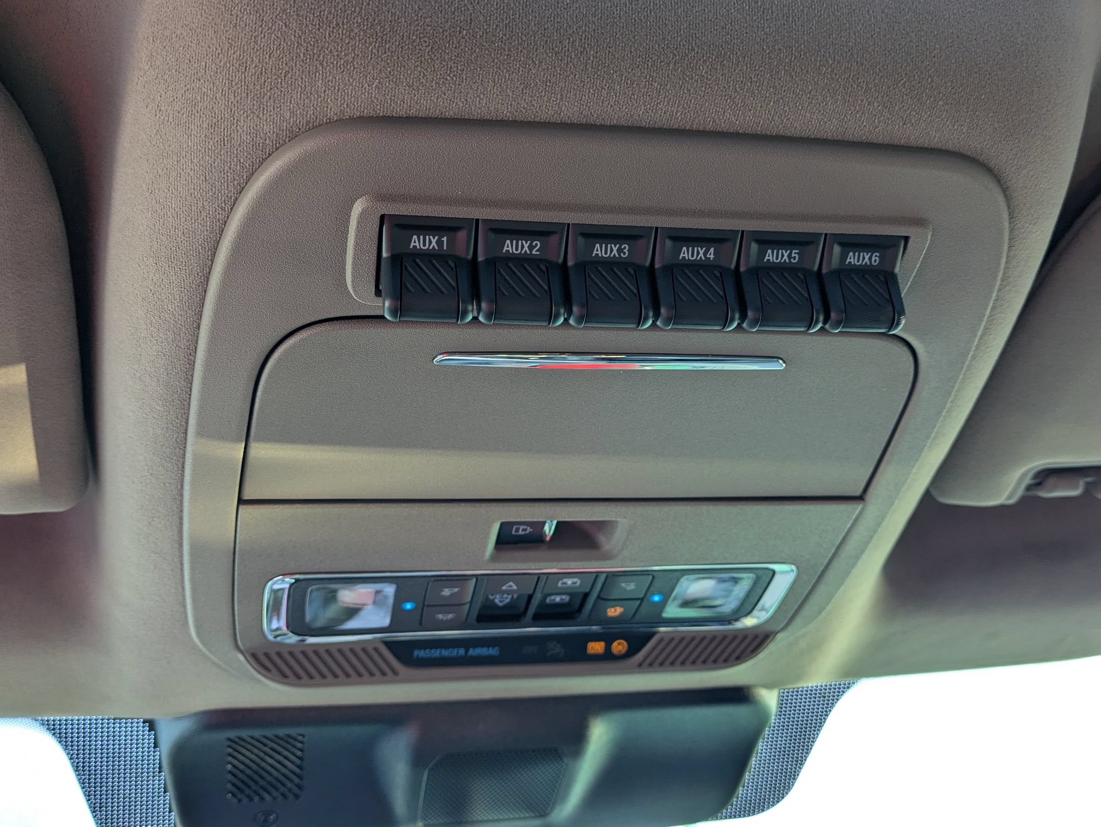 Certified 2025 Ford F450 Platinum w/ Platinum Plus Package AWD/4WD image 26