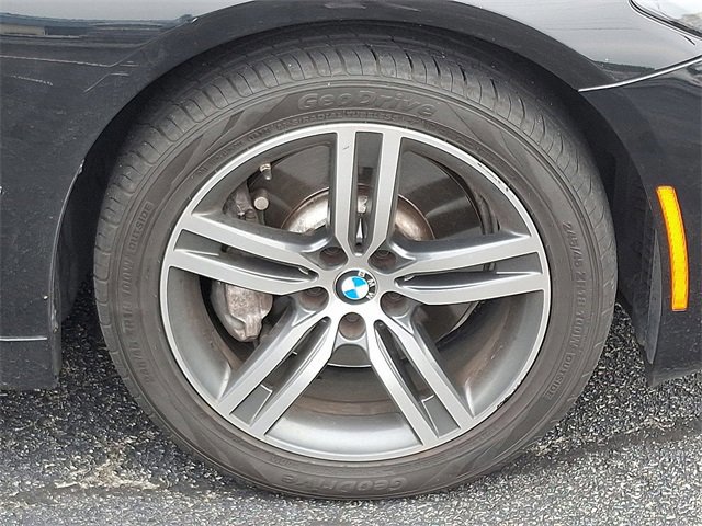 Used 2021 BMW 530i xDrive w/ Premium Package image 8