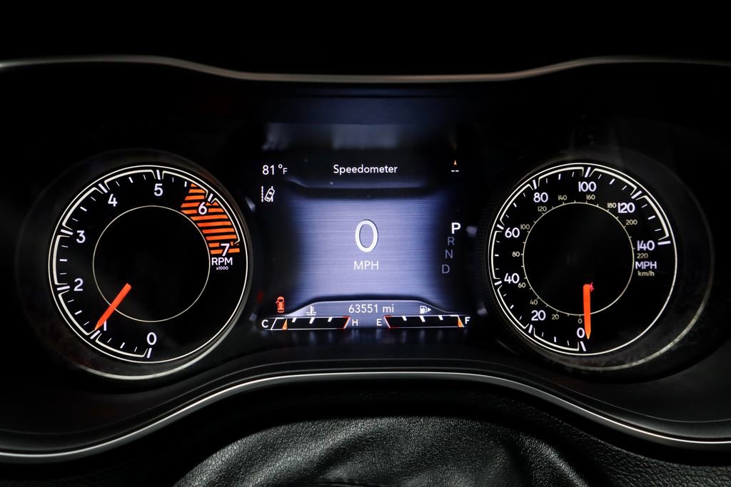 Used 2022 Jeep Cherokee Latitude Lux FWD image 28