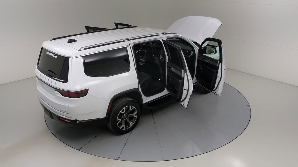 Used 2024 Jeep Wagoneer Series III image 54