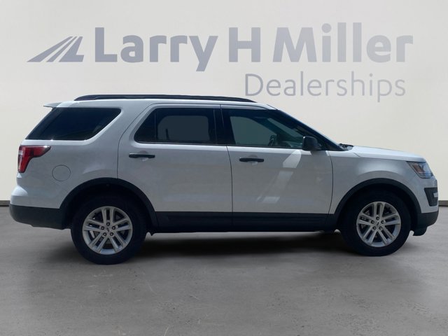 Certified 2017 Ford Explorer FWD image 6