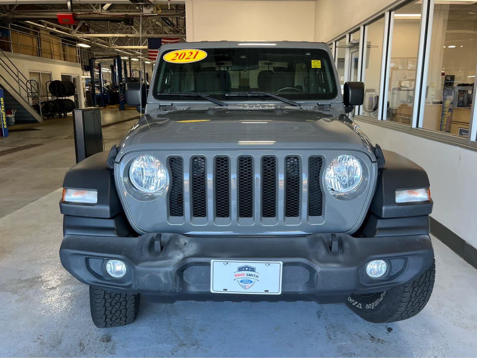 Used 2021 Jeep Wrangler Sport AWD/4WD image 4
