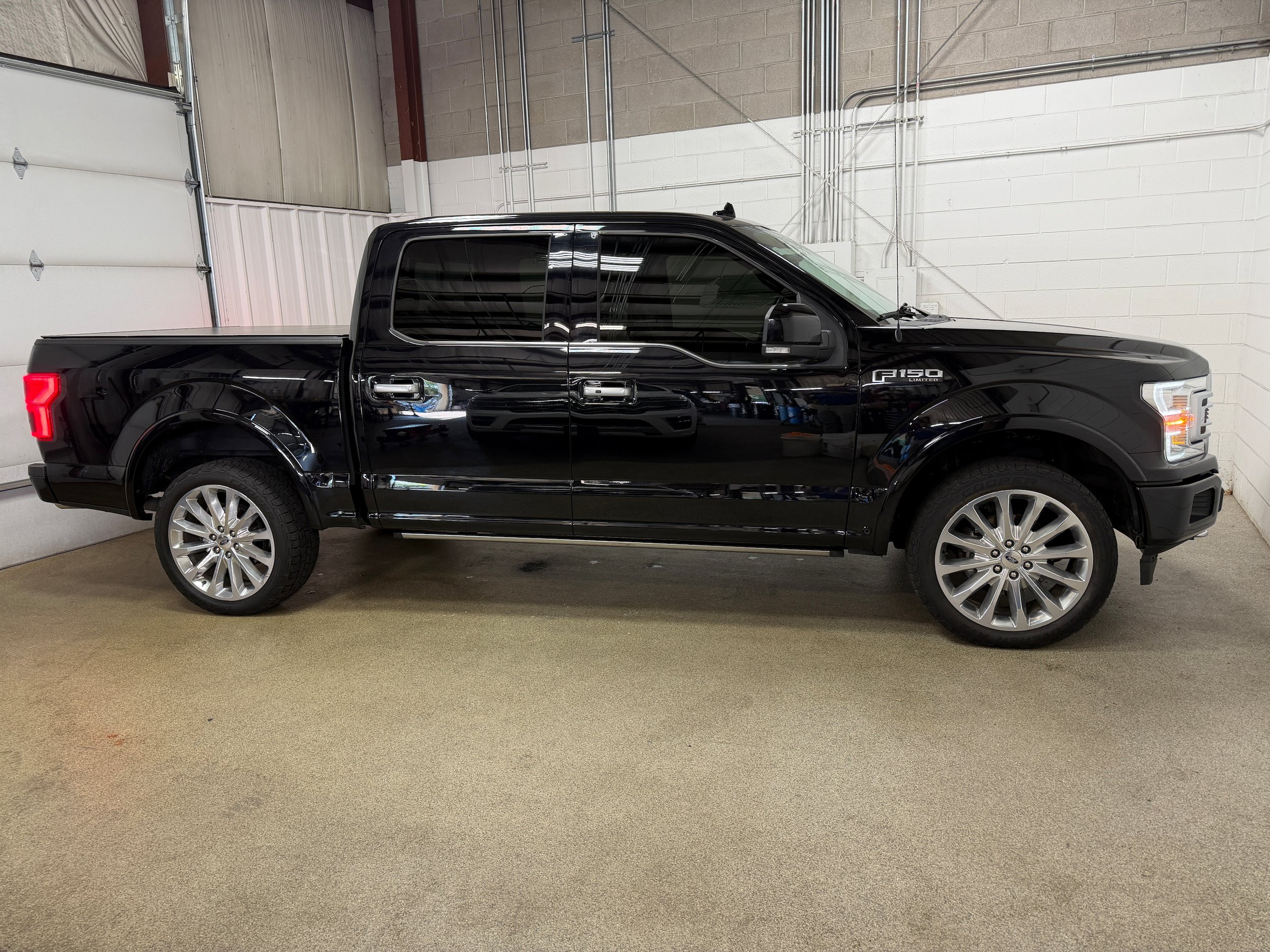 Certified 2019 Ford F150 Limited w/ Trailer Tow Package AWD/4WD image 6