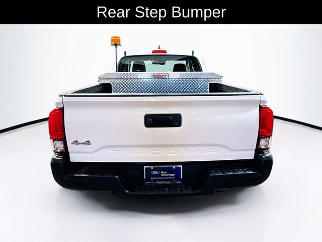 Used 2022 Toyota Tacoma SR AWD/4WD image 4