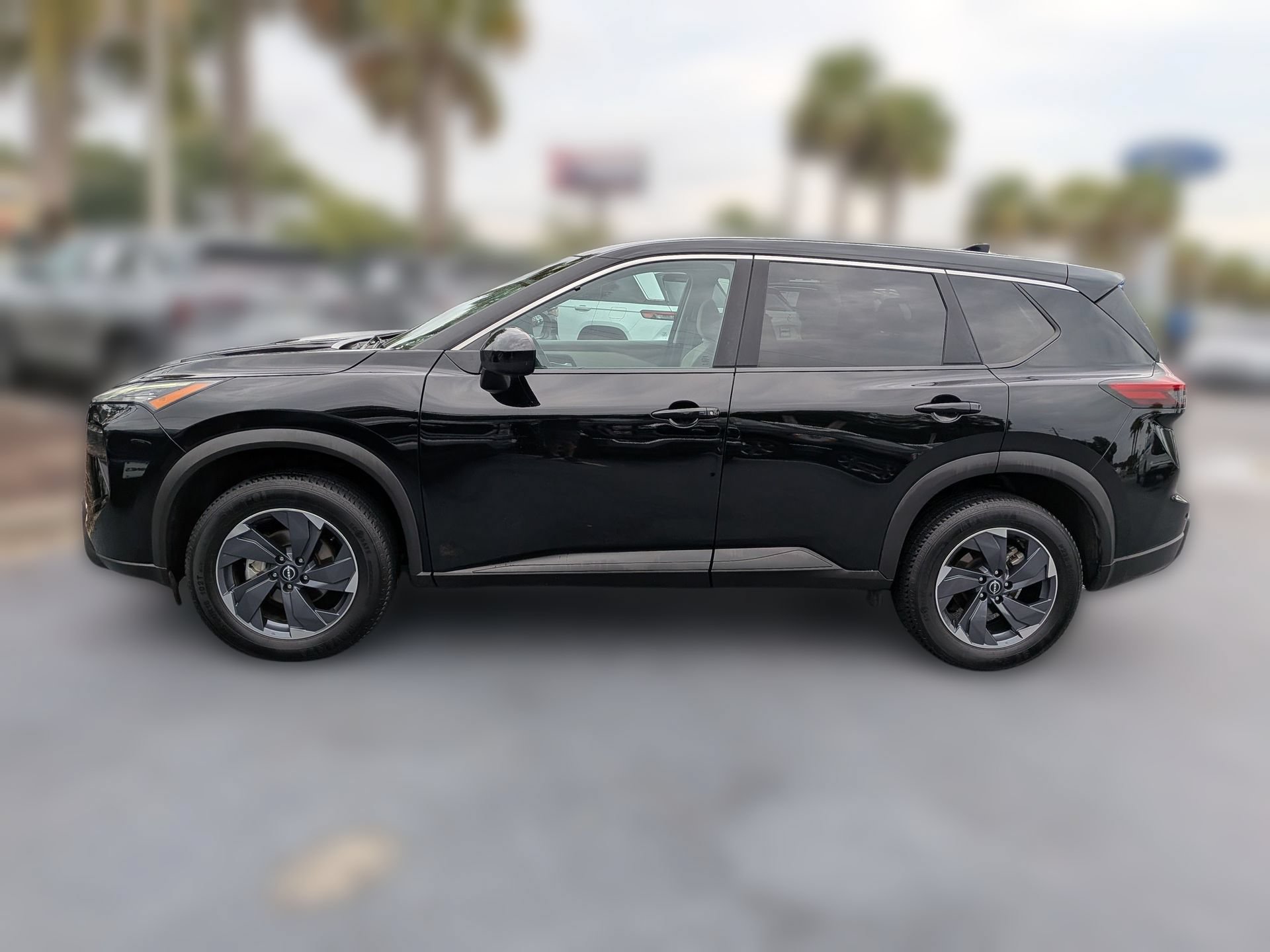 Used 2025 Nissan Rogue SV FWD image 8
