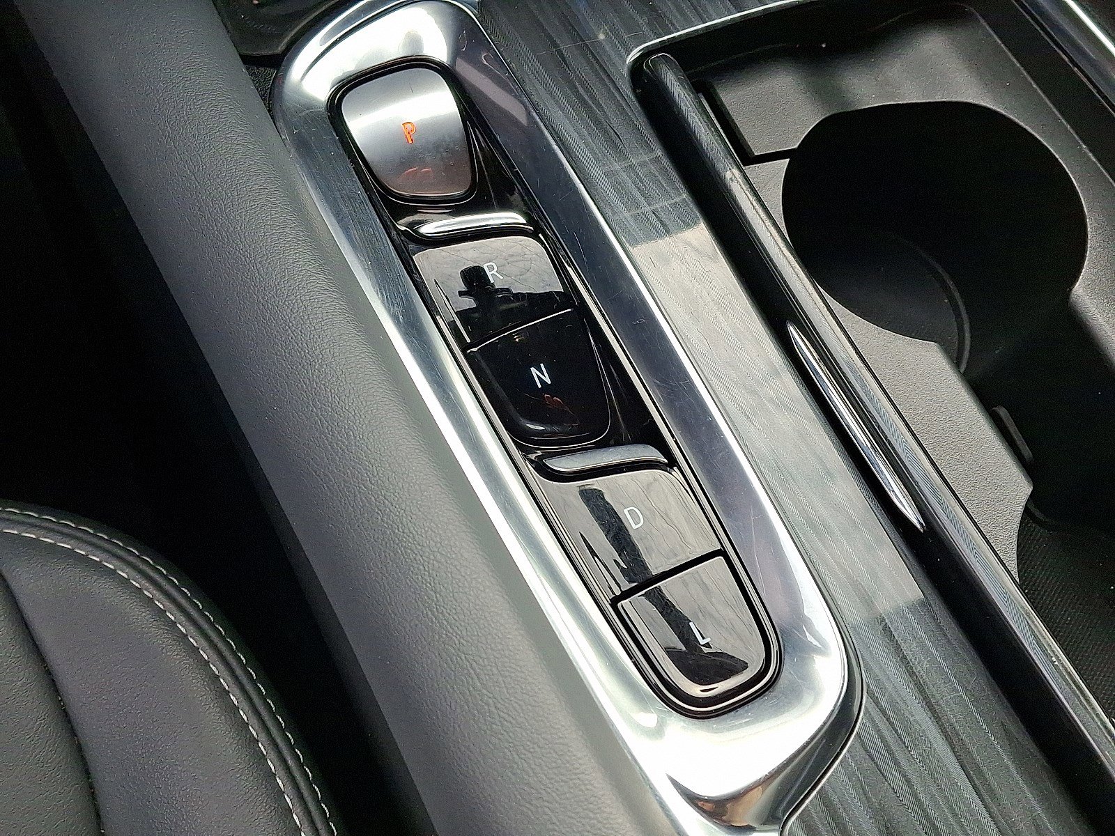 Used 2024 Buick Enclave Premium image 14