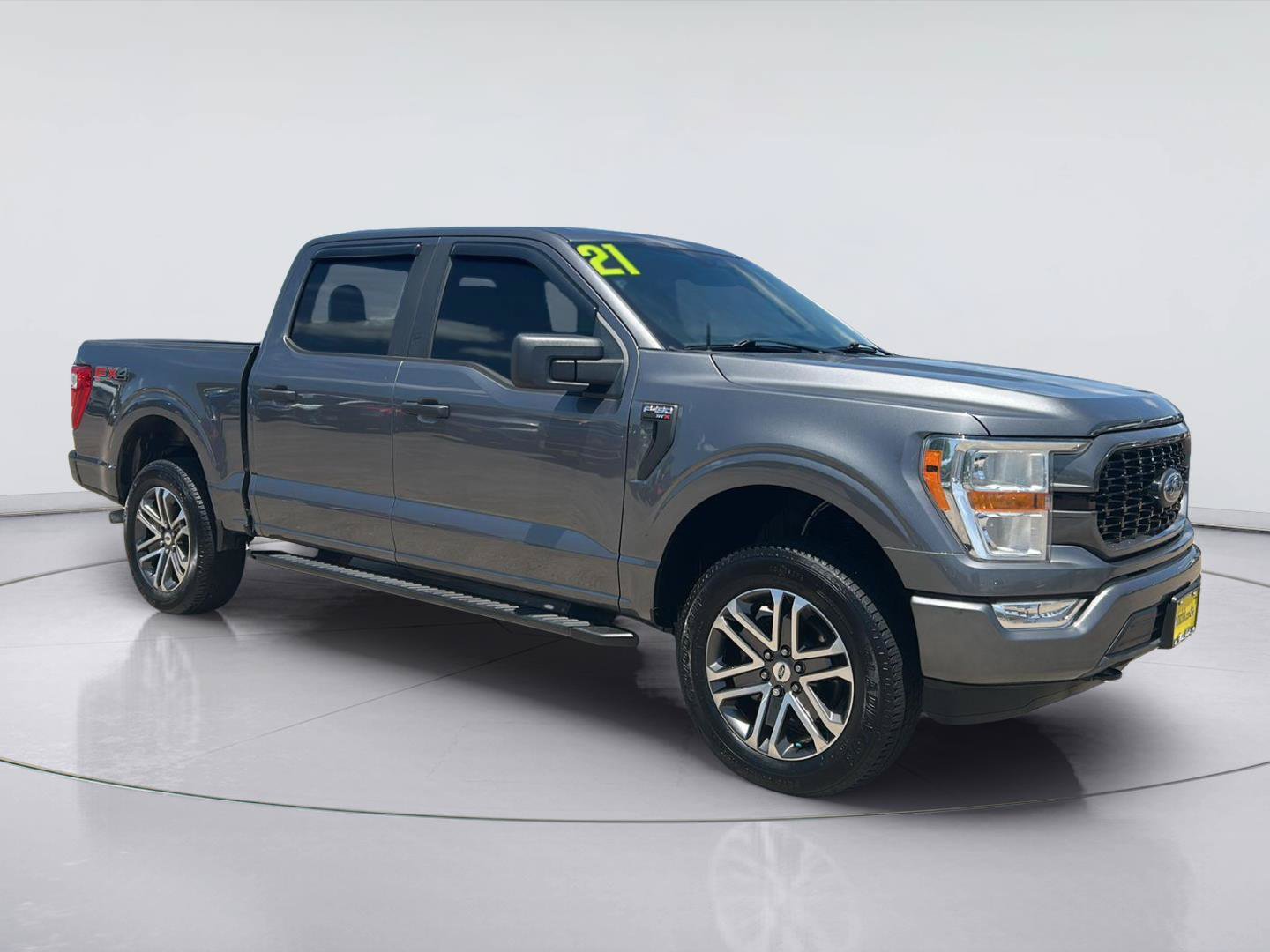 Certified 2021 Ford F150 XL w/ STX Appearance Package AWD/4WD image 3