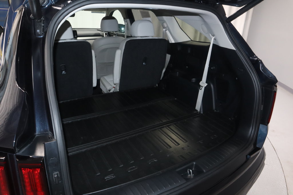 Used 2023 Kia Sorento SX Prestige AWD/4WD image 18