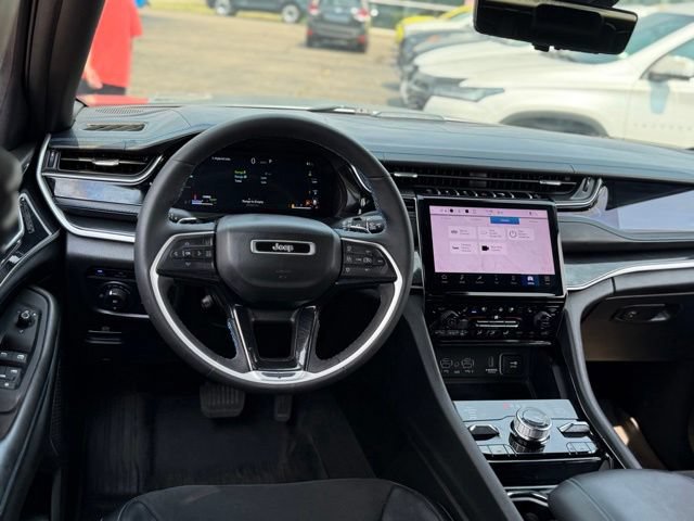Used 2022 Jeep Grand Cherokee Trailhawk w/ Luxury Tech Group III AWD/4WD image 6