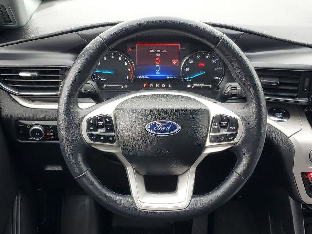 Certified 2023 Ford Explorer XLT w/ Equipment Group 202A AWD/4WD image 23