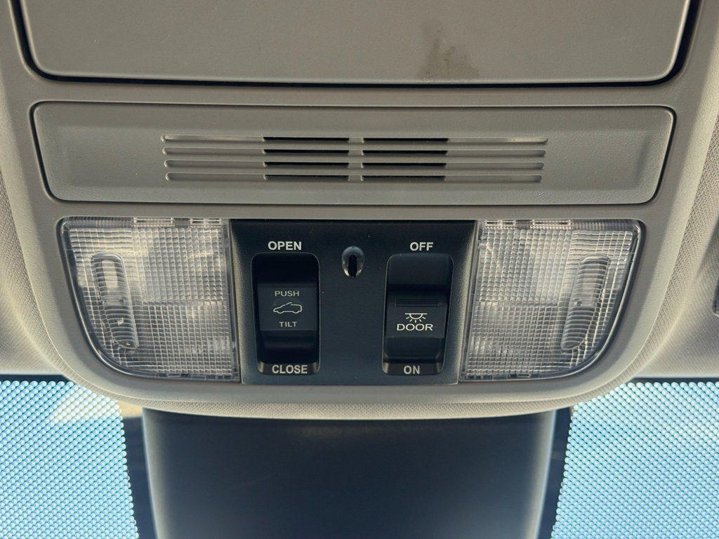 Used 2024 Honda Odyssey EX-L image 25