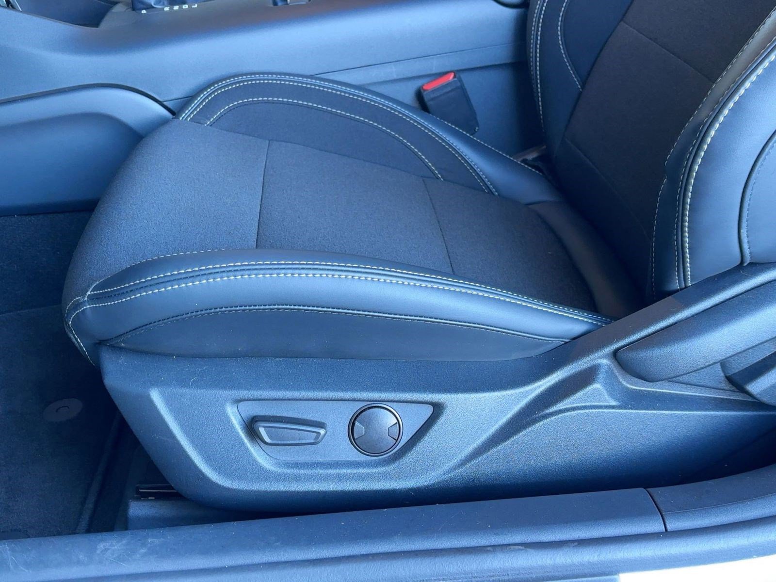 Certified 2024 Ford Mustang Coupe image 13