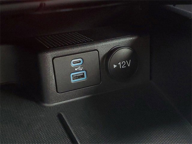 Certified 2022 Ford Escape SE w/ Cold Weather Package image 24