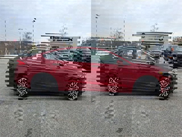 Certified 2018 Ford Fusion SE w/ Fusion SE Technology Package image 10