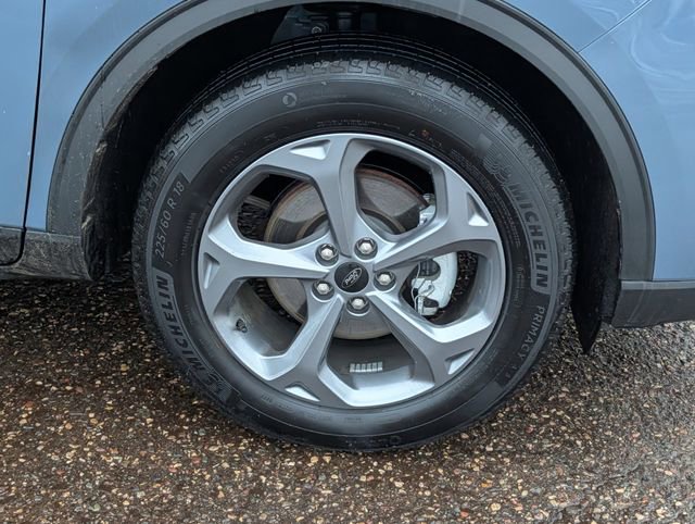 Certified 2025 Ford Escape ST-Line AWD/4WD image 7