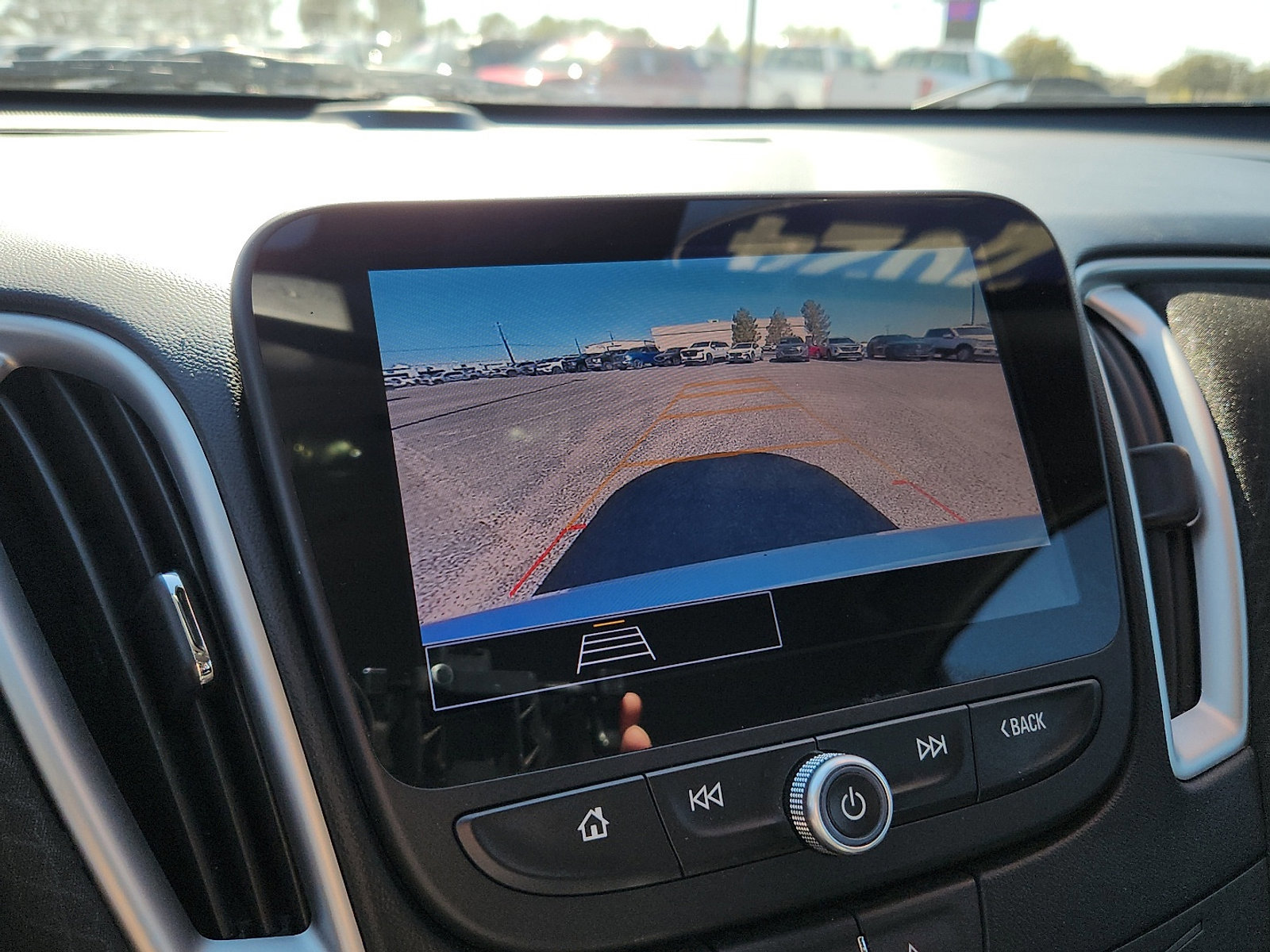 Used 2024 Chevrolet Malibu LT image 11