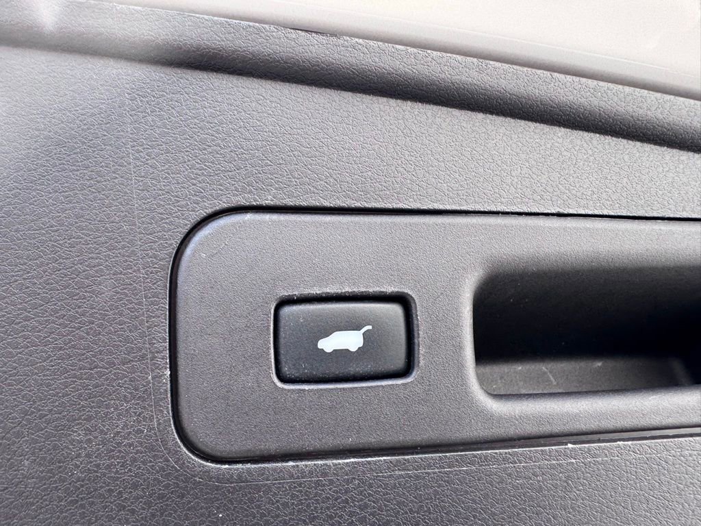 Used 2017 Acura MDX SH-AWD w/ Technology Package image 41