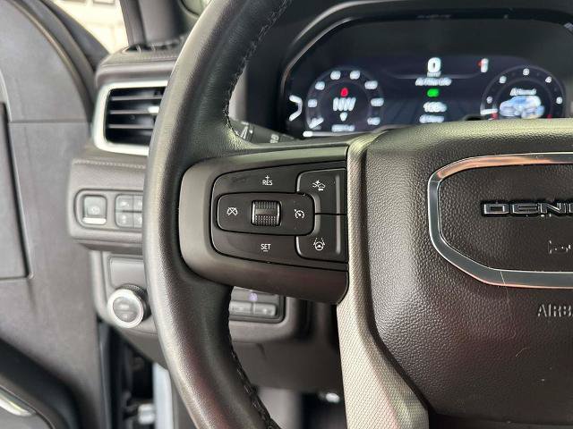 Used 2023 GMC Yukon Denali w/ Denali Reserve Package RWD image 28
