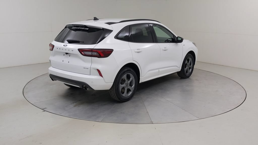 Certified 2023 Ford Escape ST-Line w/ Tech Pack #1 AWD/4WD image 13