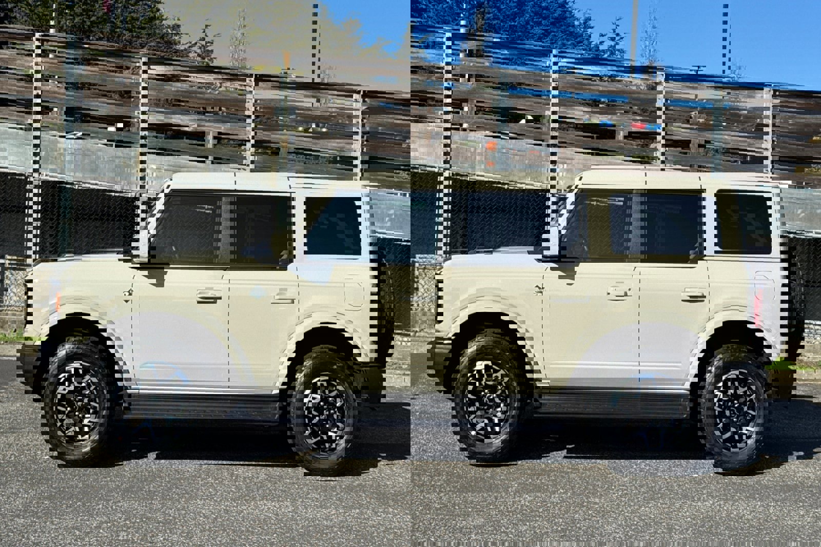 Certified 2025 Ford Bronco Outer Banks image 7