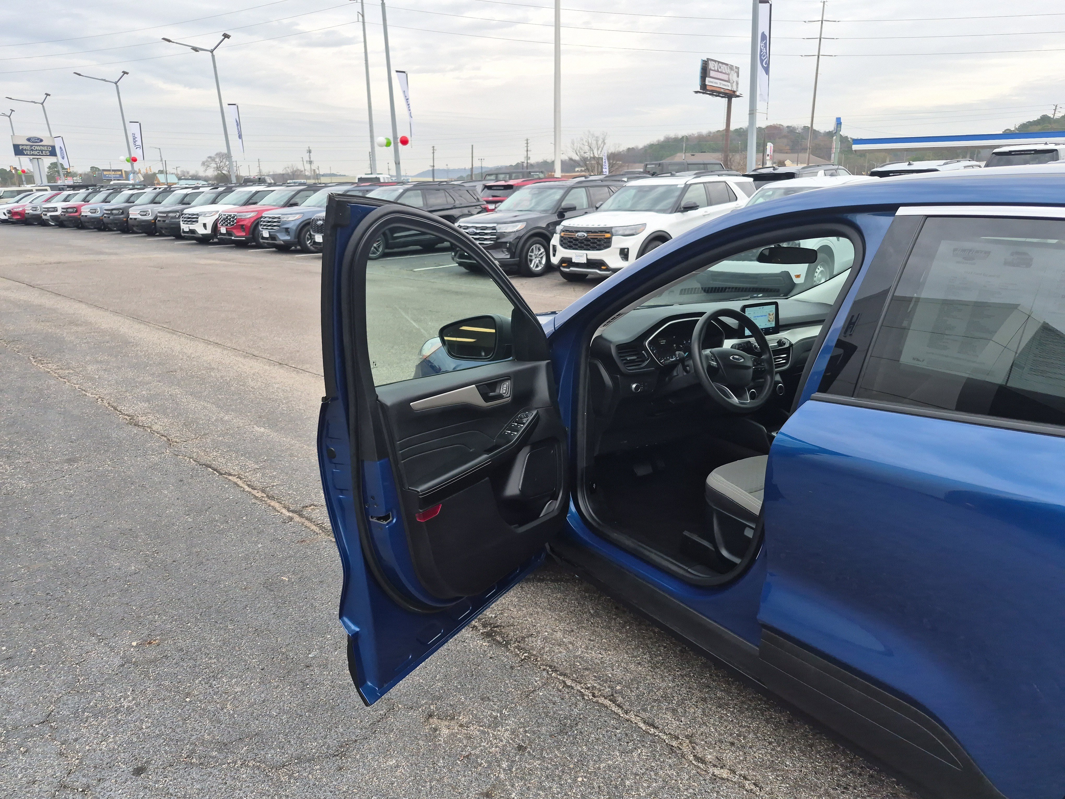 Certified 2022 Ford Escape SE image 8