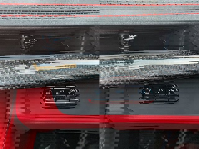 Used 2021 Chevrolet Corvette Stingray Premium Cpe w/ Z51 Performance Package image 19