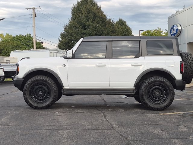 Certified 2025 Ford Bronco Outer Banks w/ Sasquatch Package AWD/4WD image 8