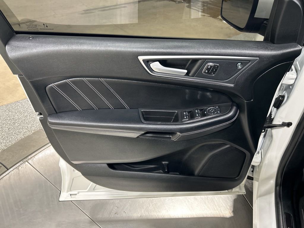 Certified 2023 Ford Edge ST w/ Convenience Package image 15