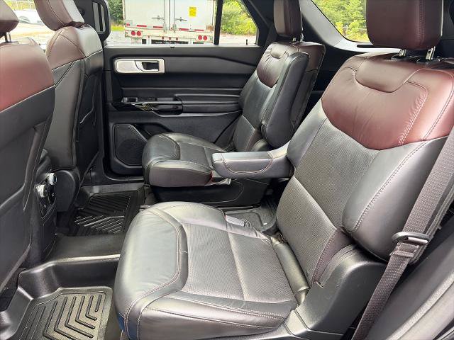 Certified 2022 Ford Explorer Platinum w/ Equipment Group 601A AWD/4WD image 18