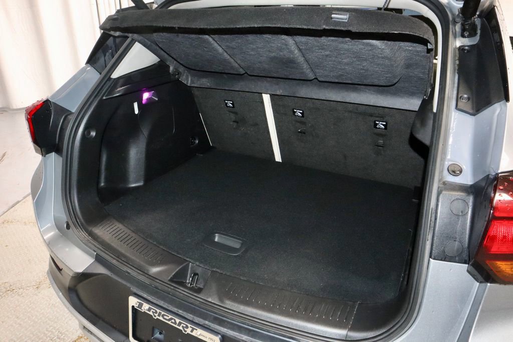 Used 2023 Buick Encore GX Essence w/ Experience Buick Package image 14