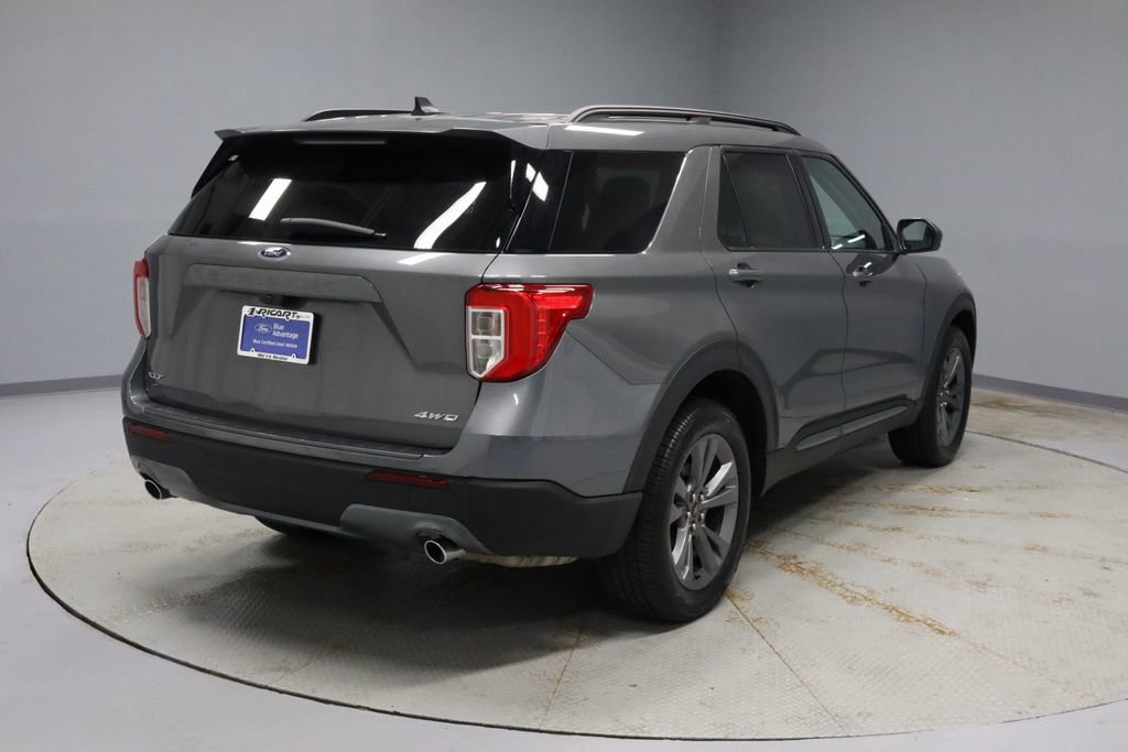 Certified 2023 Ford Explorer XLT w/ Equipment Group 202A AWD/4WD image 12