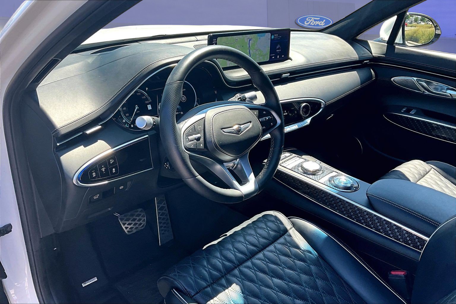 Used 2023 Genesis GV70 3.5T Sport w/ Sport Prestige Package AWD/4WD image 17