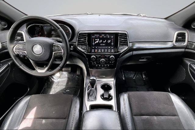 Used 2020 Jeep Grand Cherokee Altitude AWD/4WD image 16