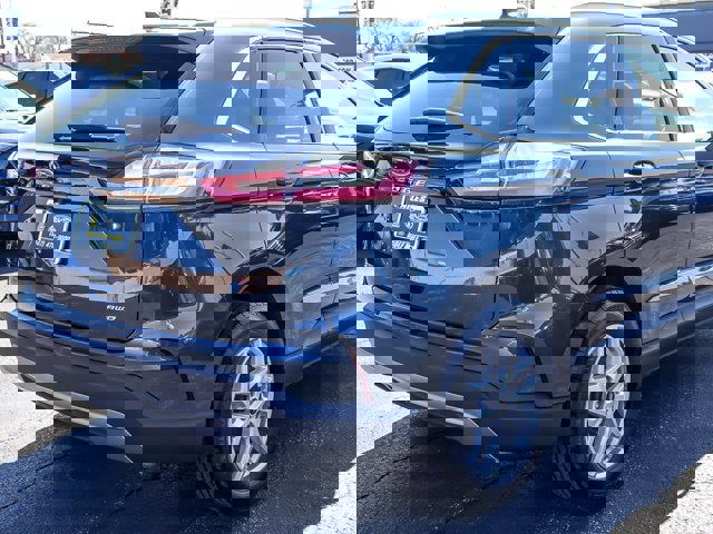 Certified 2024 Ford Edge SEL w/ Convenience Package image 5