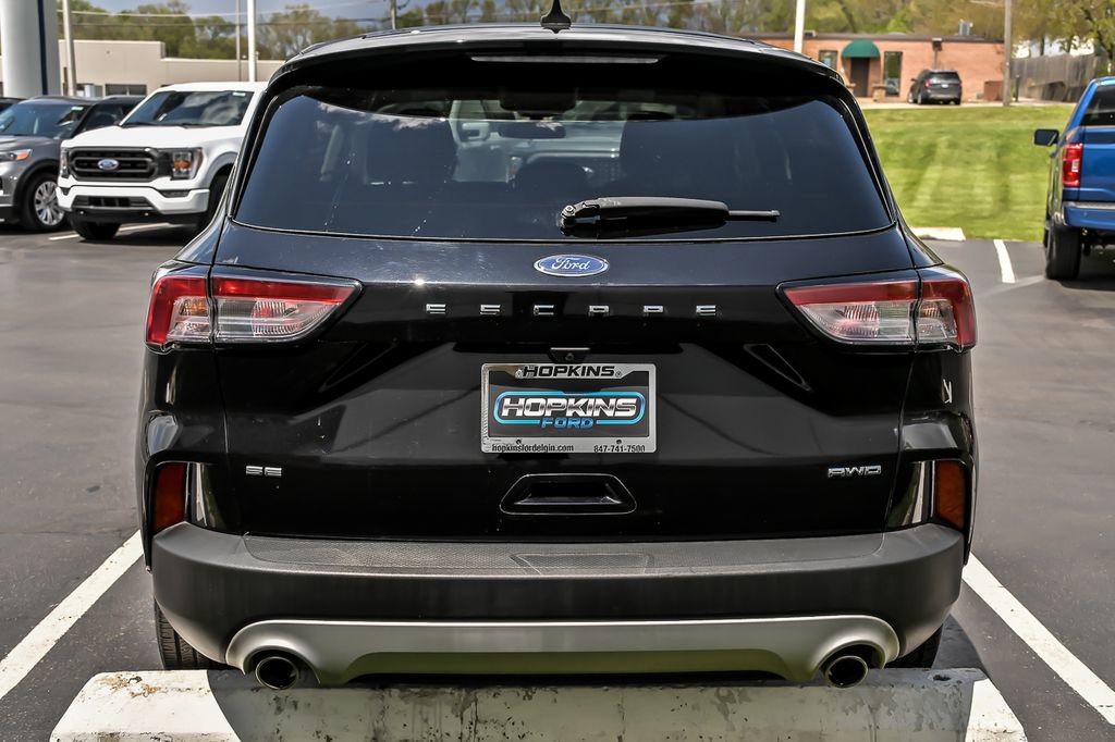 Certified 2022 Ford Escape SE w/ Convenience Package AWD/4WD image 9