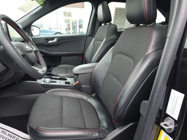 Certified 2023 Ford Escape ST-Line w/ Tech Pack #1 image 10
