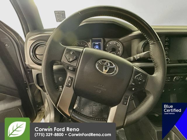 Used 2021 Toyota Tacoma TRD Off-Road w/ Technology Package AWD/4WD image 15