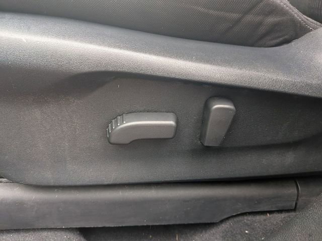 Used 2022 Subaru Ascent Premium w/ Convenience Package image 11