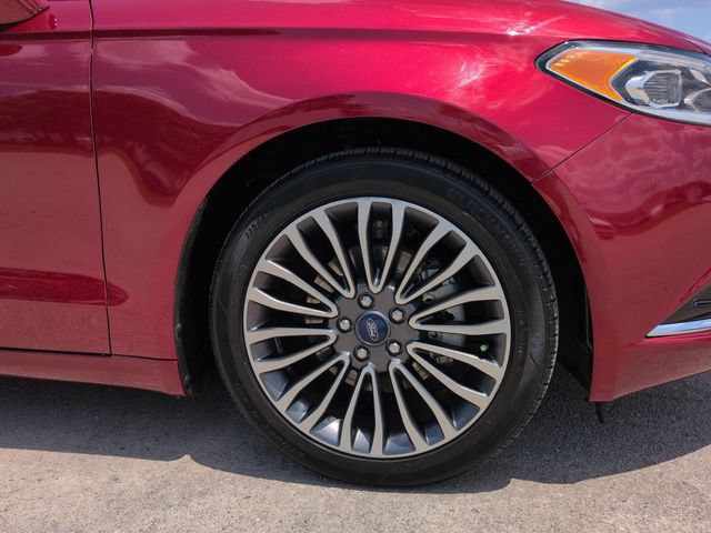 Certified 2018 Ford Fusion SE w/ Fusion SE Technology Package FWD image 12