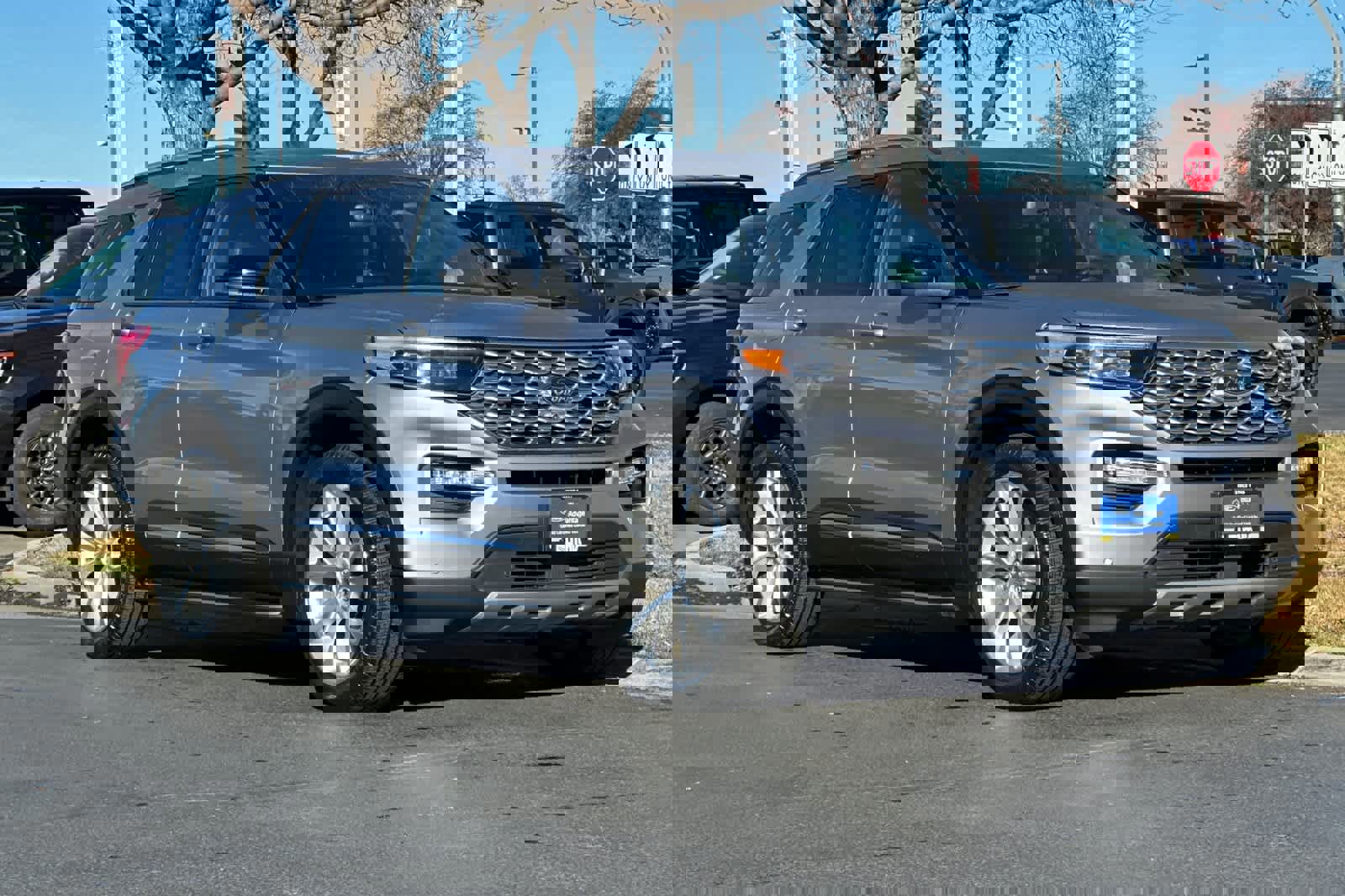 Certified 2023 Ford Explorer Platinum w/ Technology Package image 7