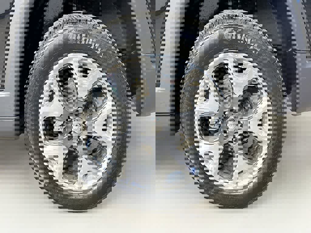 Used 2021 Jeep Compass Limited w/ Sun and Sound Group image 11