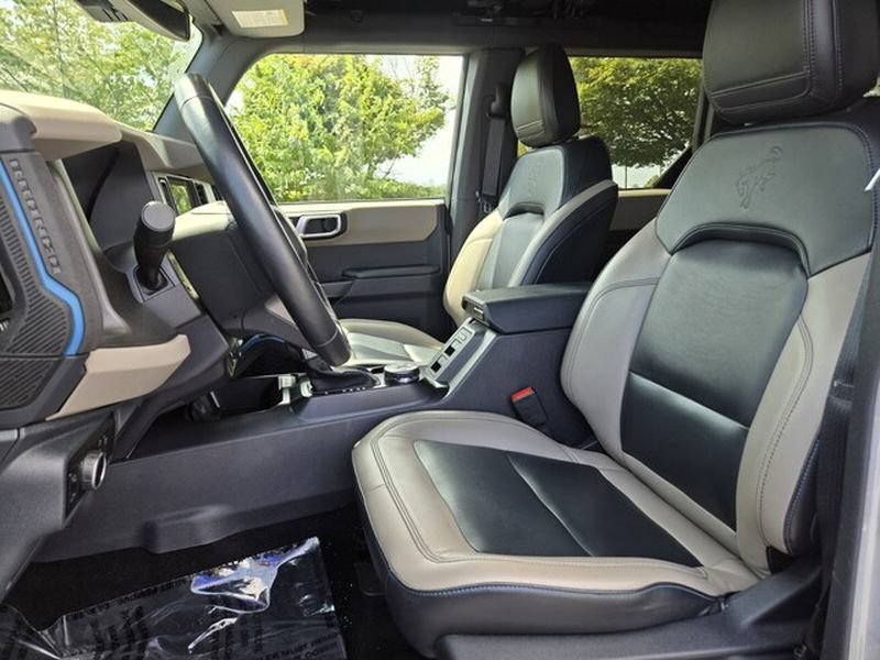 Certified 2024 Ford Bronco Wildtrak AWD/4WD image 9