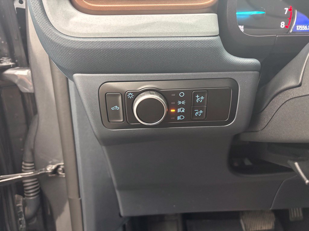 Certified 2024 Ford Maverick Lariat AWD/4WD image 29