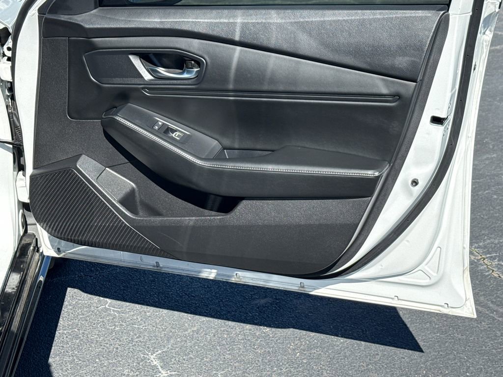 Used 2025 Honda Accord Sport image 14