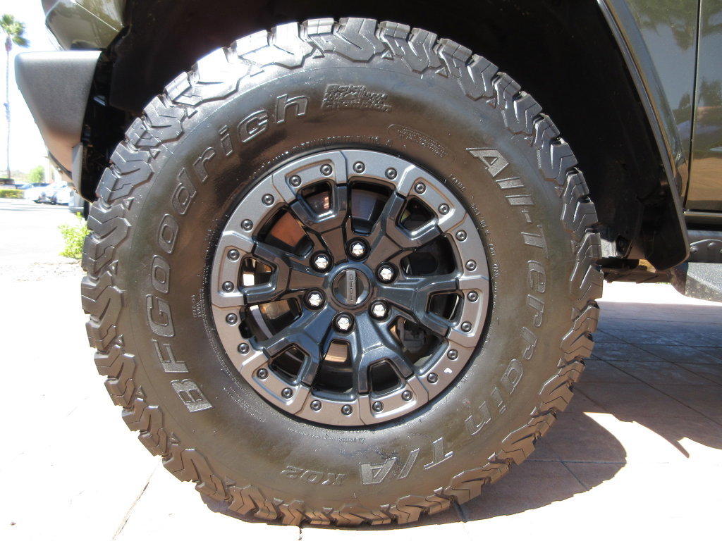 Certified 2024 Ford Bronco Raptor w/ Interior Carbon Fiber Pack 6 AWD/4WD image 9