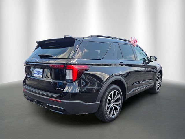 Certified 2025 Ford Explorer ST-Line AWD/4WD image 5