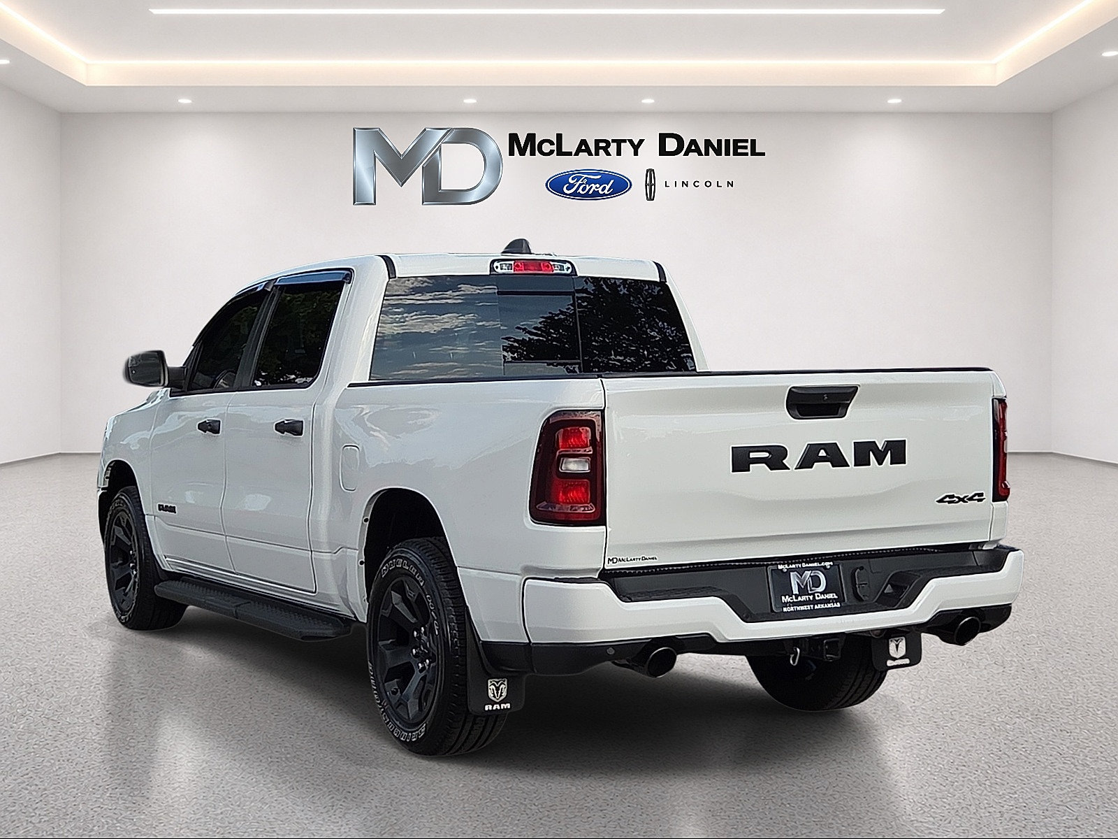 Used 2026 RAM 1500 Express AWD/4WD image 4