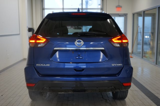 Used 2017 Nissan Rogue SV AWD/4WD image 12