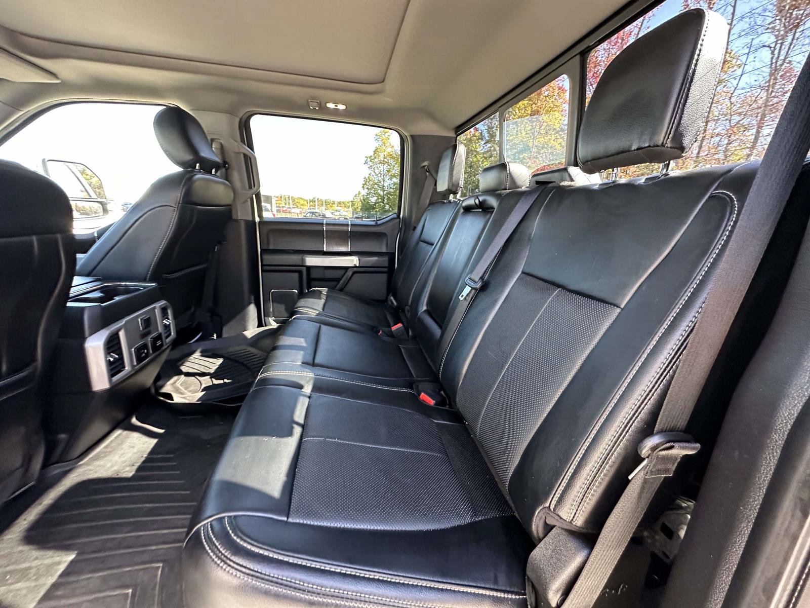 Certified 2020 Ford F350 Lariat w/ Lariat Ultimate Package AWD/4WD image 30